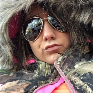 Meet your Posher, Dancie