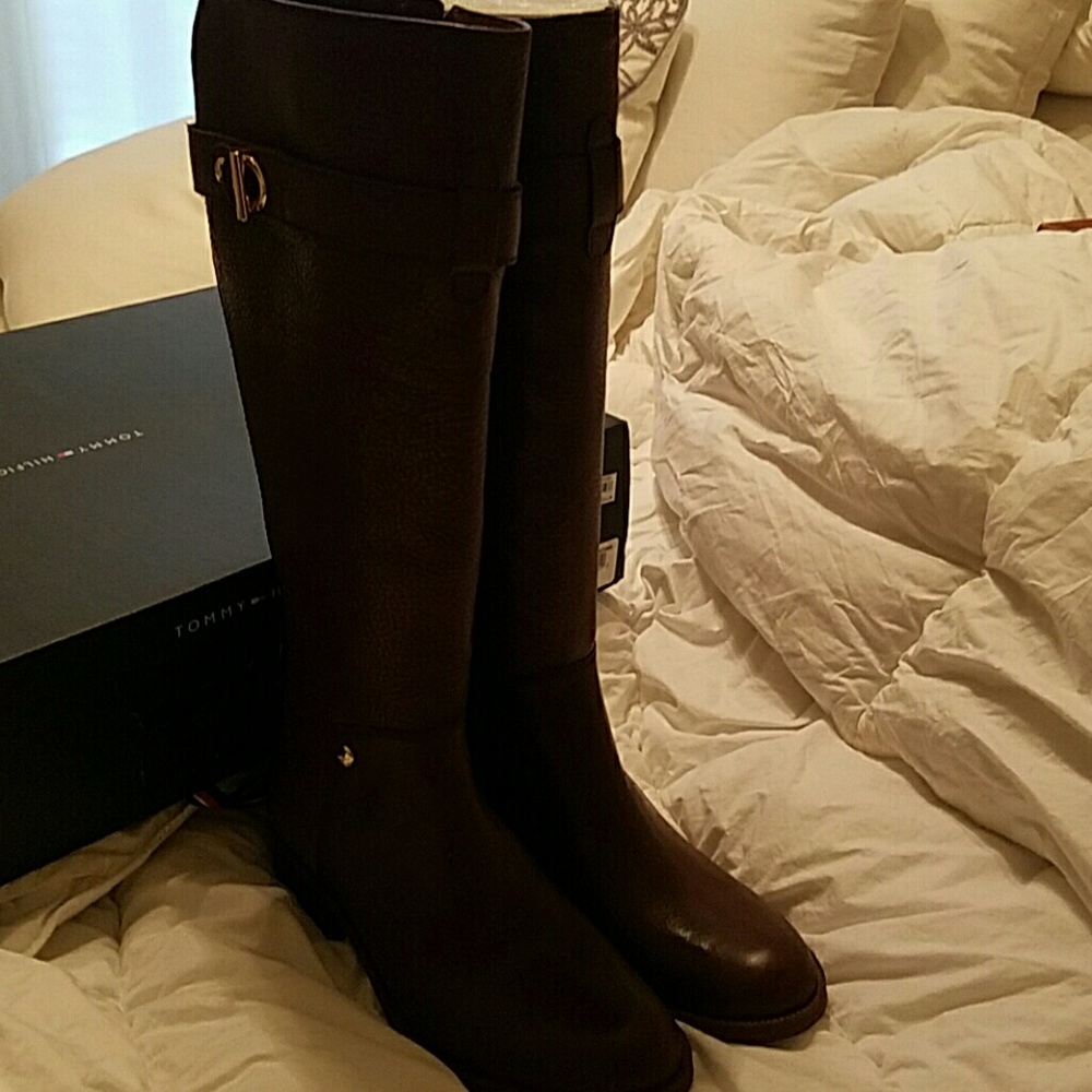 Brand new Tommy Hilfiger riding leather boots