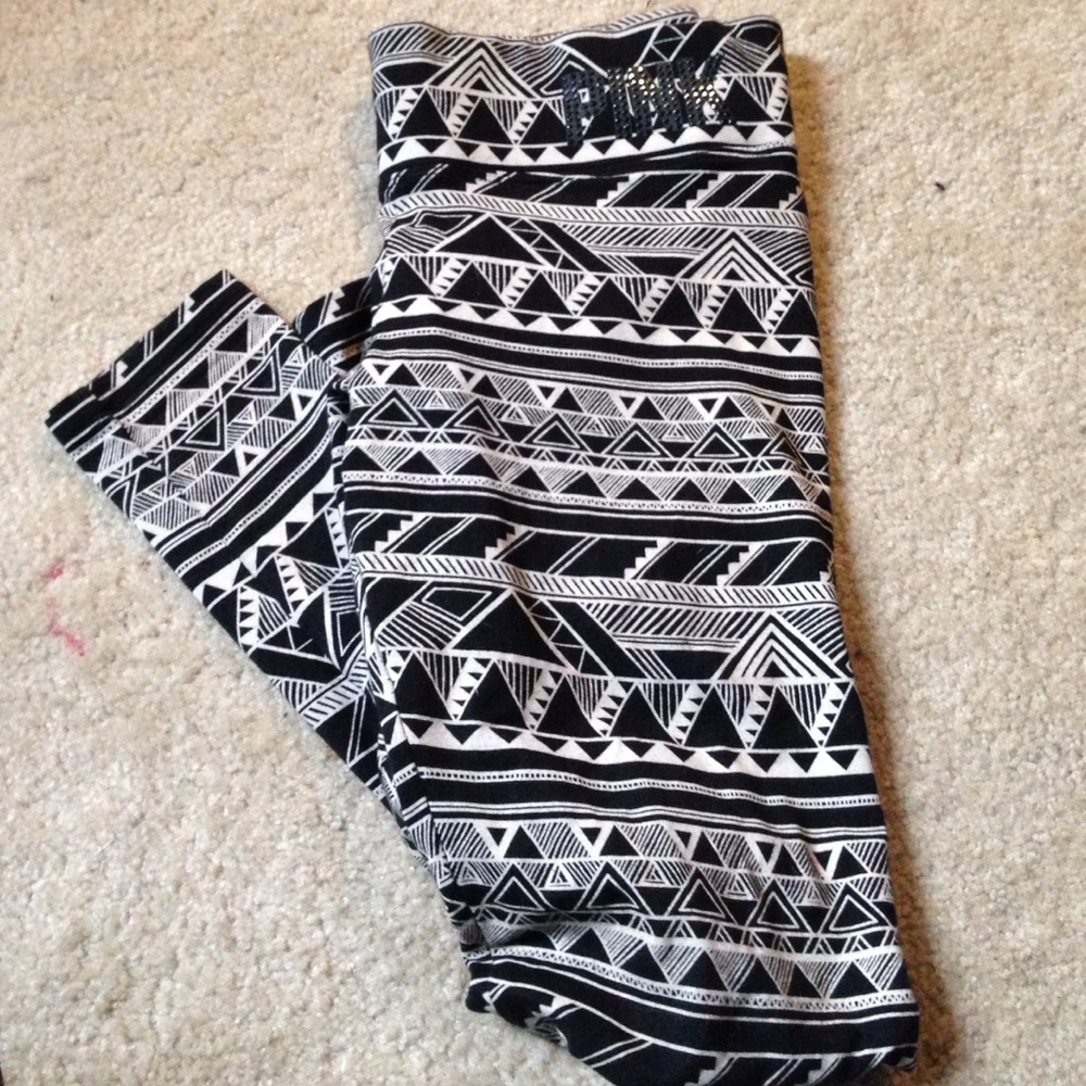 Victoria's Secret Aztec print leggings