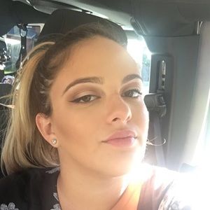 Meet your Posher, Krystal