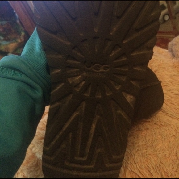 Tall Ugg Australia boots - Picture 3 of 5