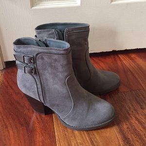 NWOT Just fab Booties