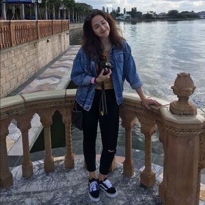 Meet Your Posher: Cam