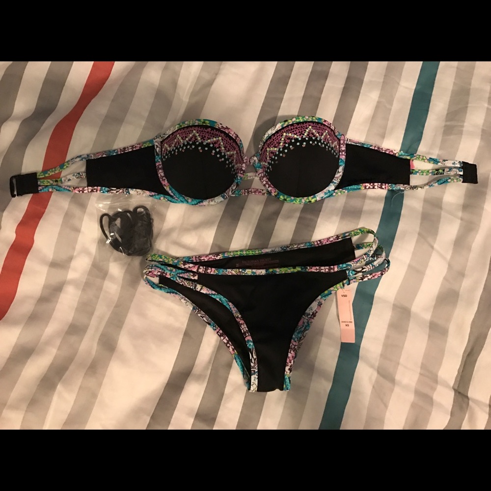 32B VS Strapless Bikini top