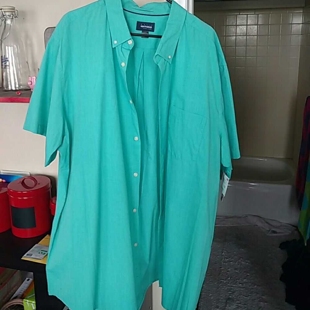 Mens green shirt
