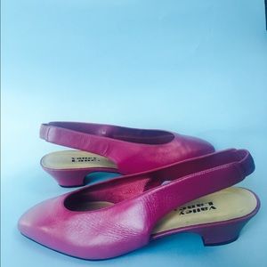 Vintage Raspberry Leather Slingbacks size 9 unworn