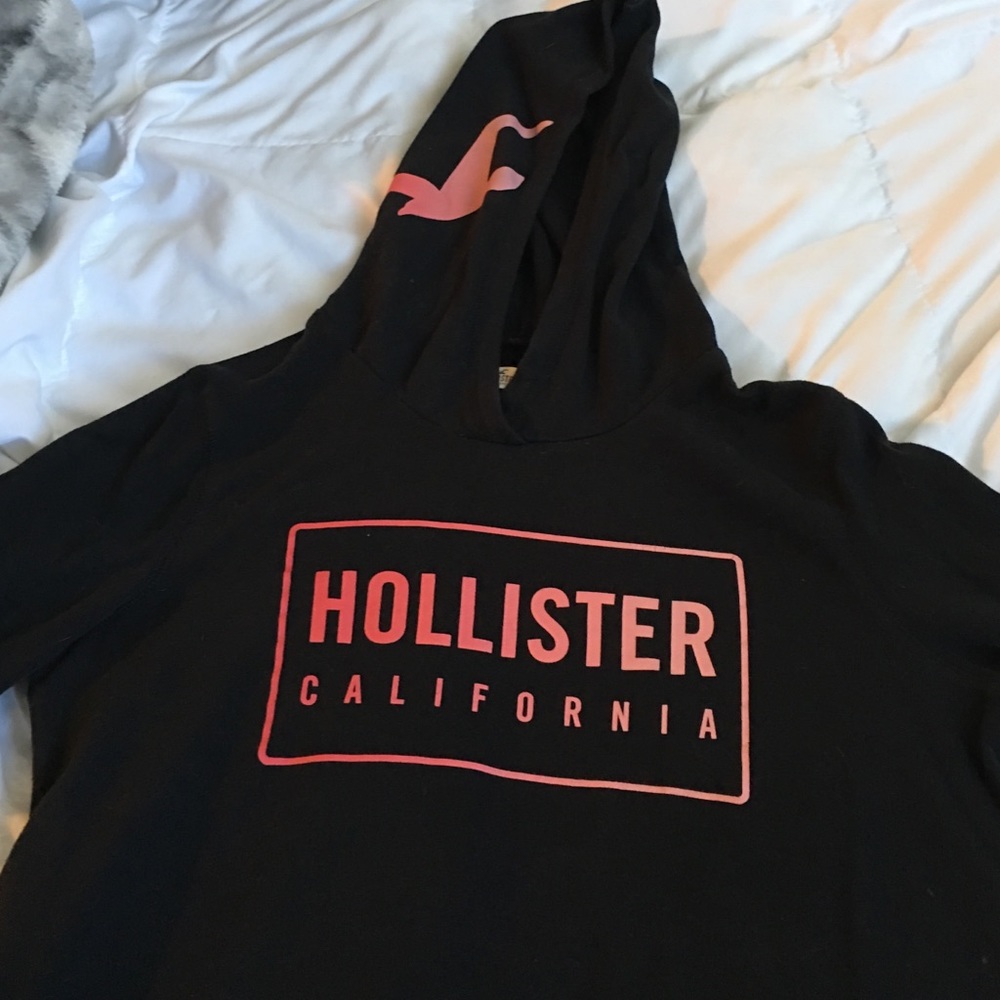 💖Hollister black hoodie with pink writing