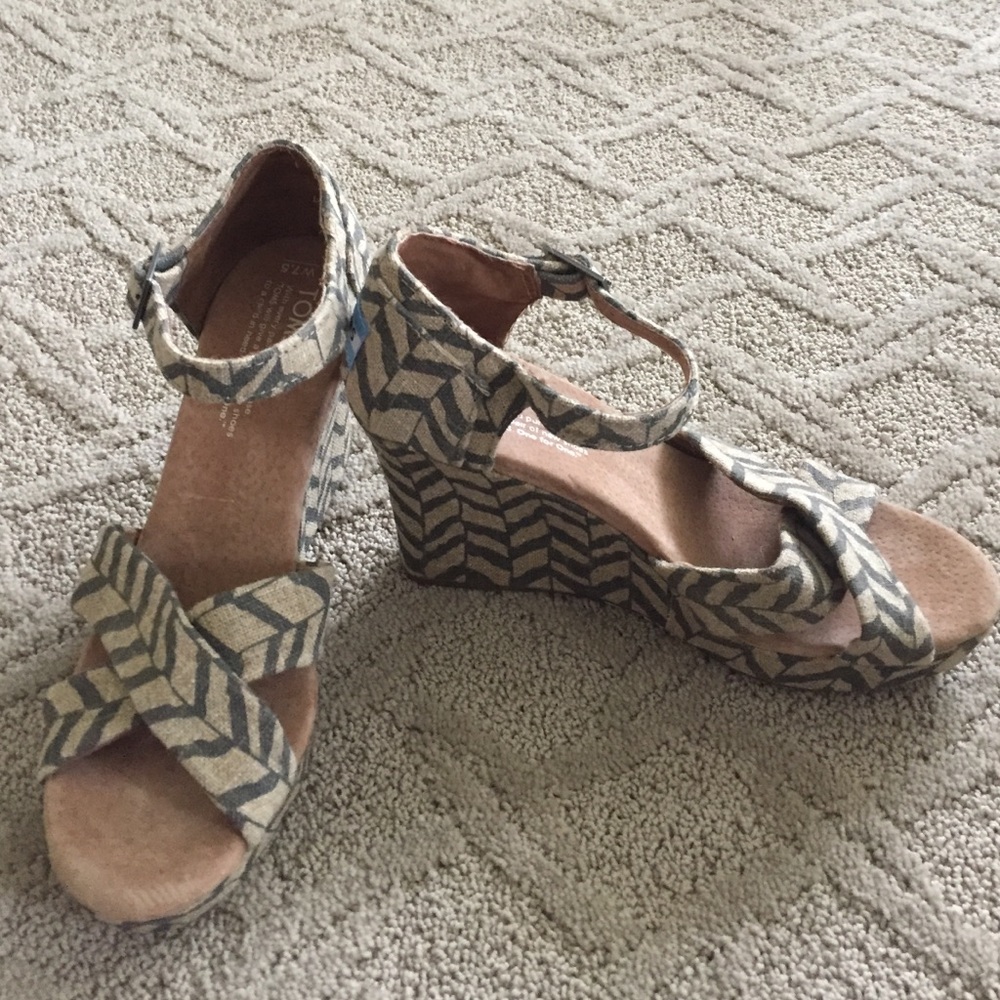 NWOT tom wedges