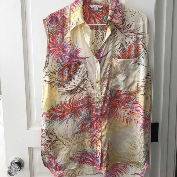 Perfect CAbi spring blouse - Picture 1 of 3