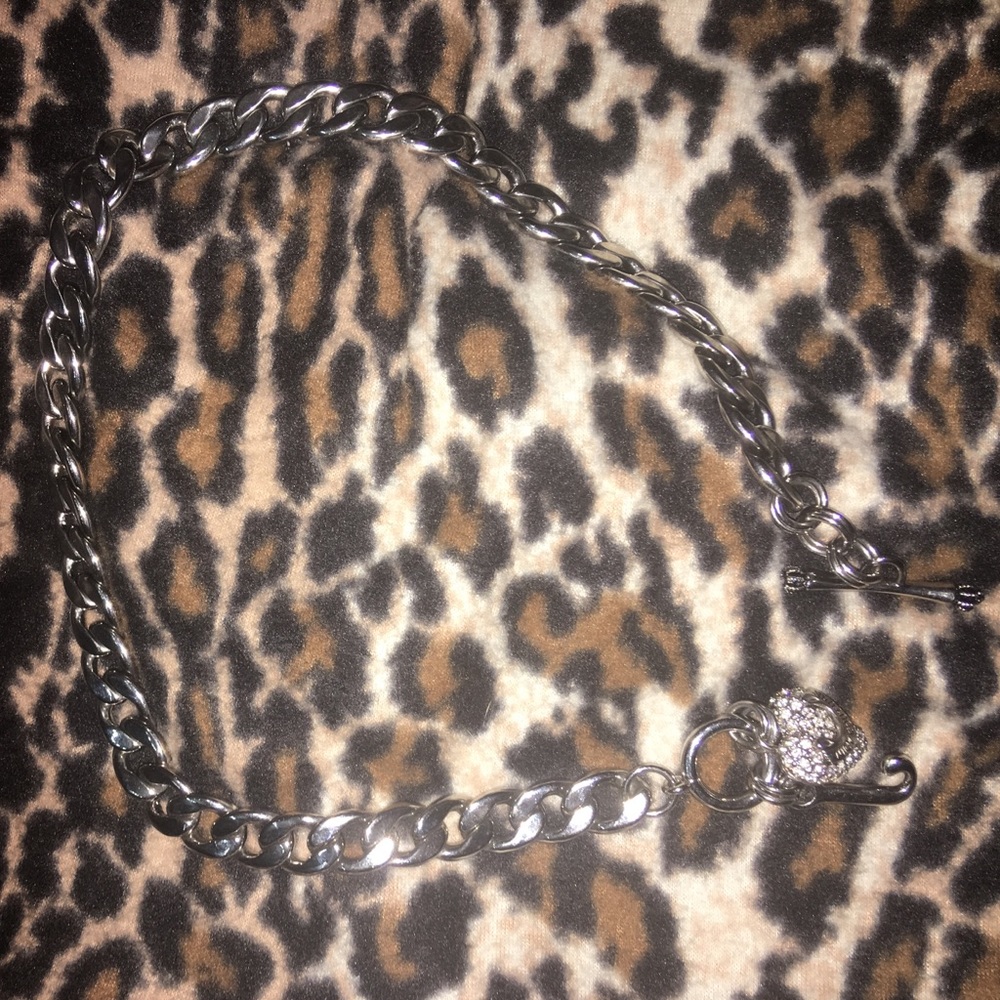 Juicy couture necklace/ coker