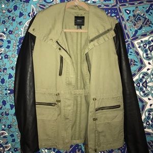 Forever 21 Jackets & Coats - Army green utility jacket Forever 21 Jackets & Coats - Army green utility jacket