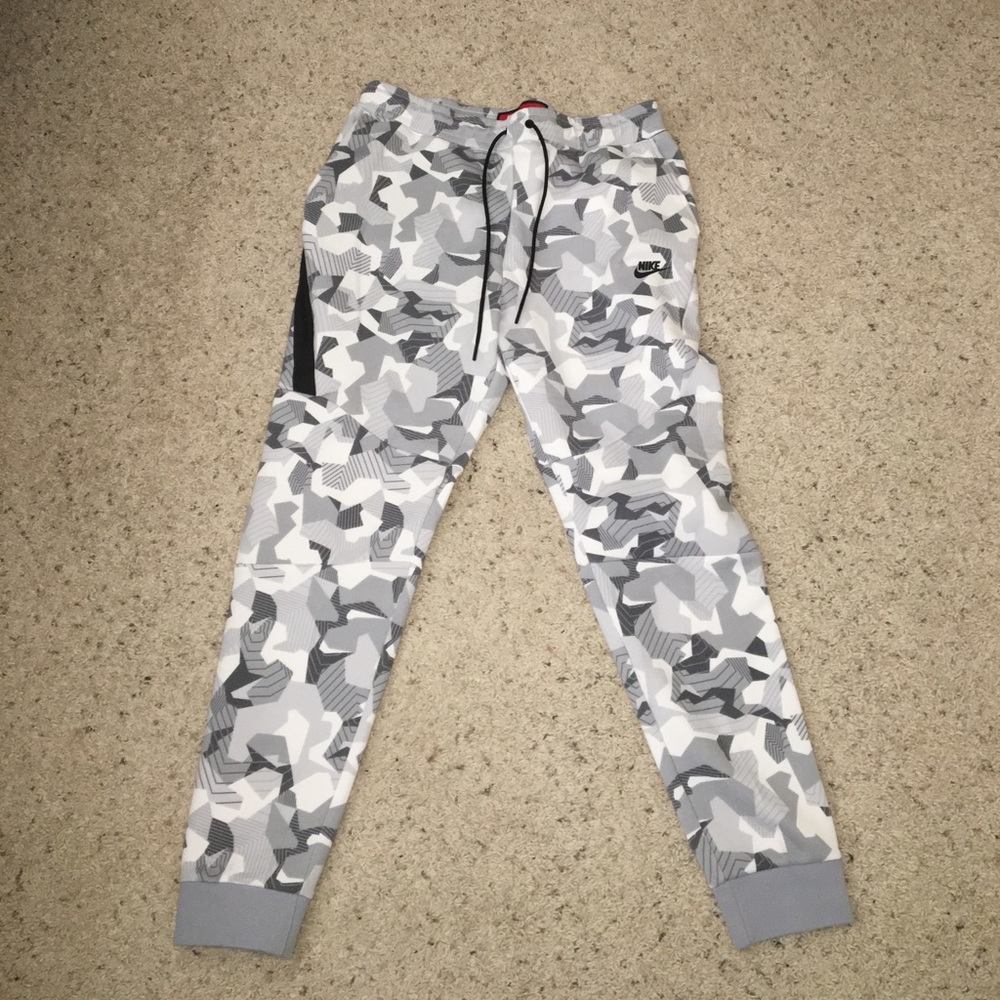 Nike joggers