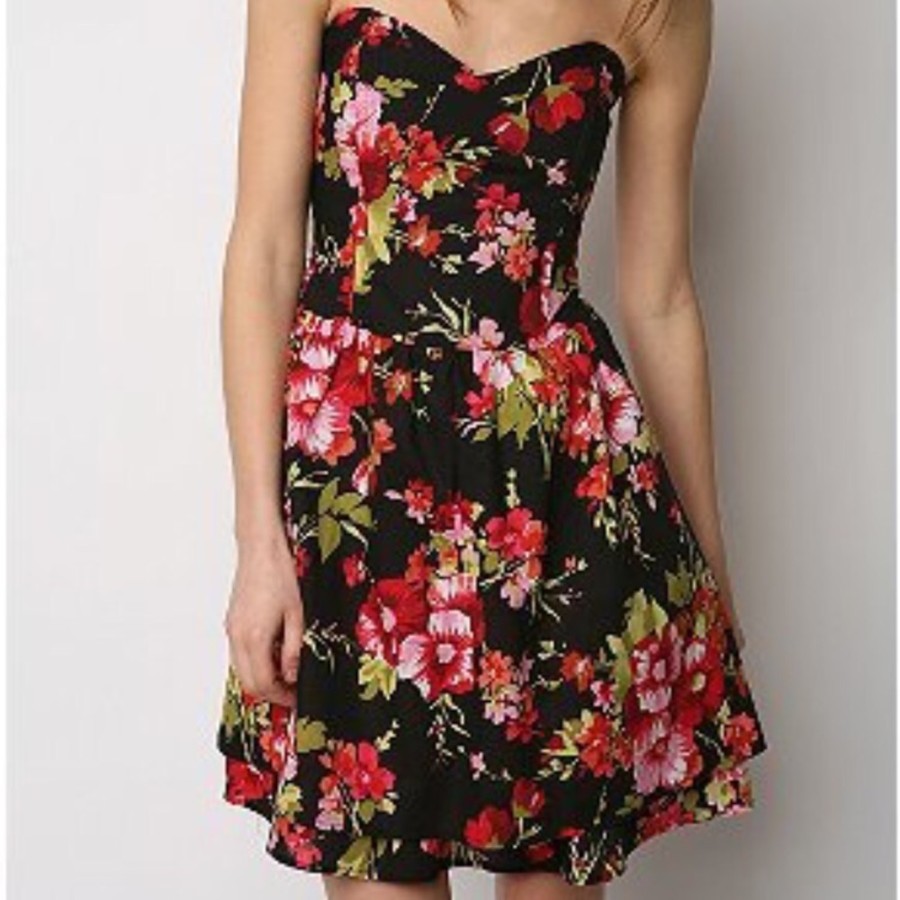 Floral kimchi blue dress