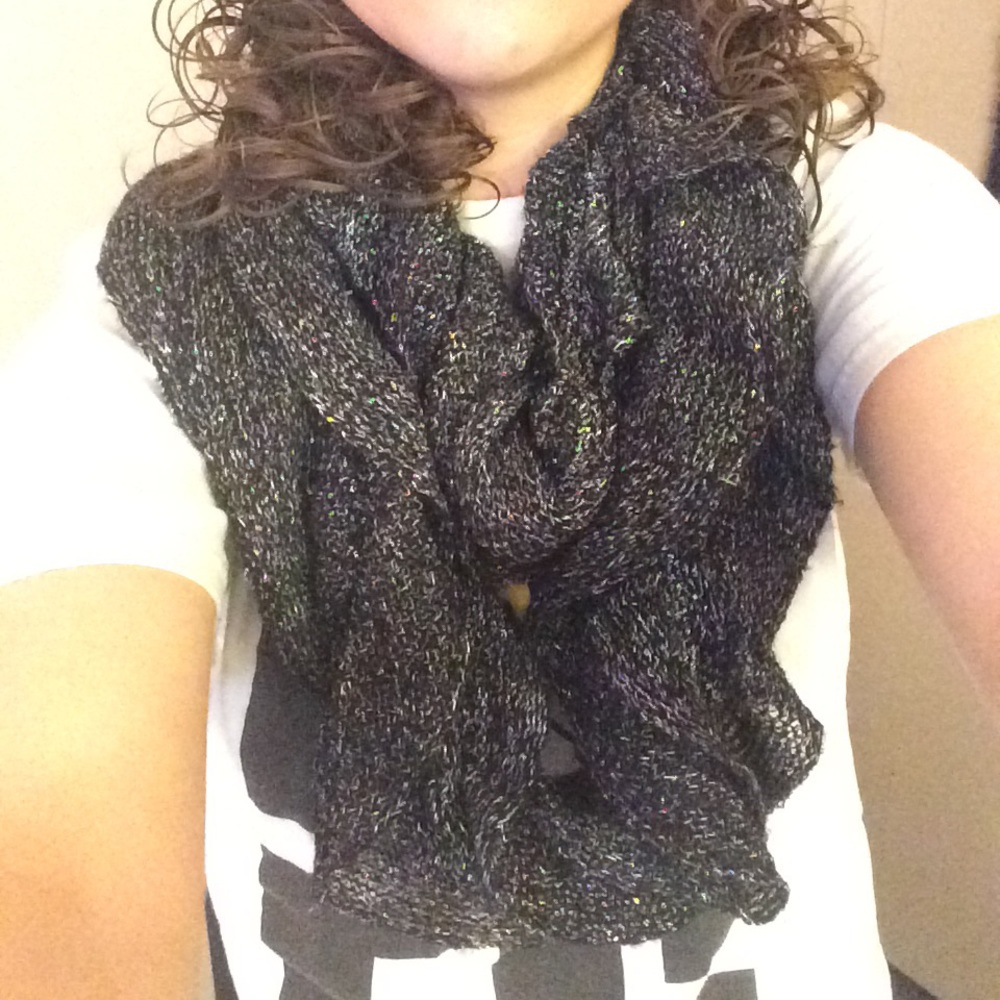 Silver and black fashion infinity scarf!!