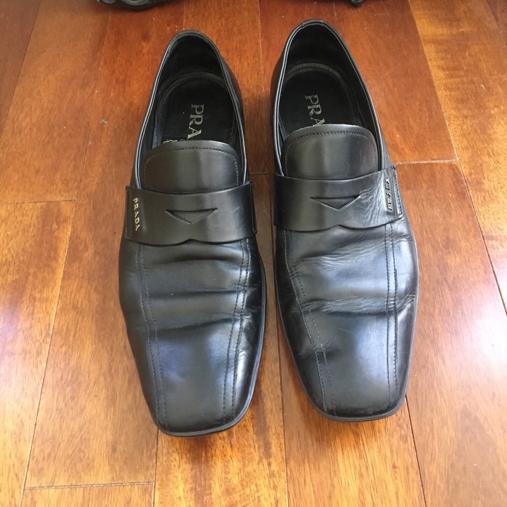 Prada Black Leather Loafers - Size 7