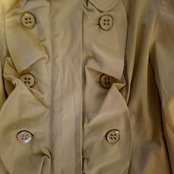 Pretty Spring Jacket - Picture 2 of 2