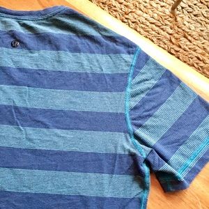 Lululemon 5 year Basic V neck t-Shirt