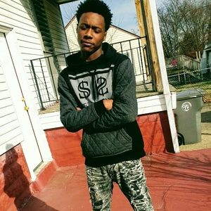 Meet your Posher, Lavail