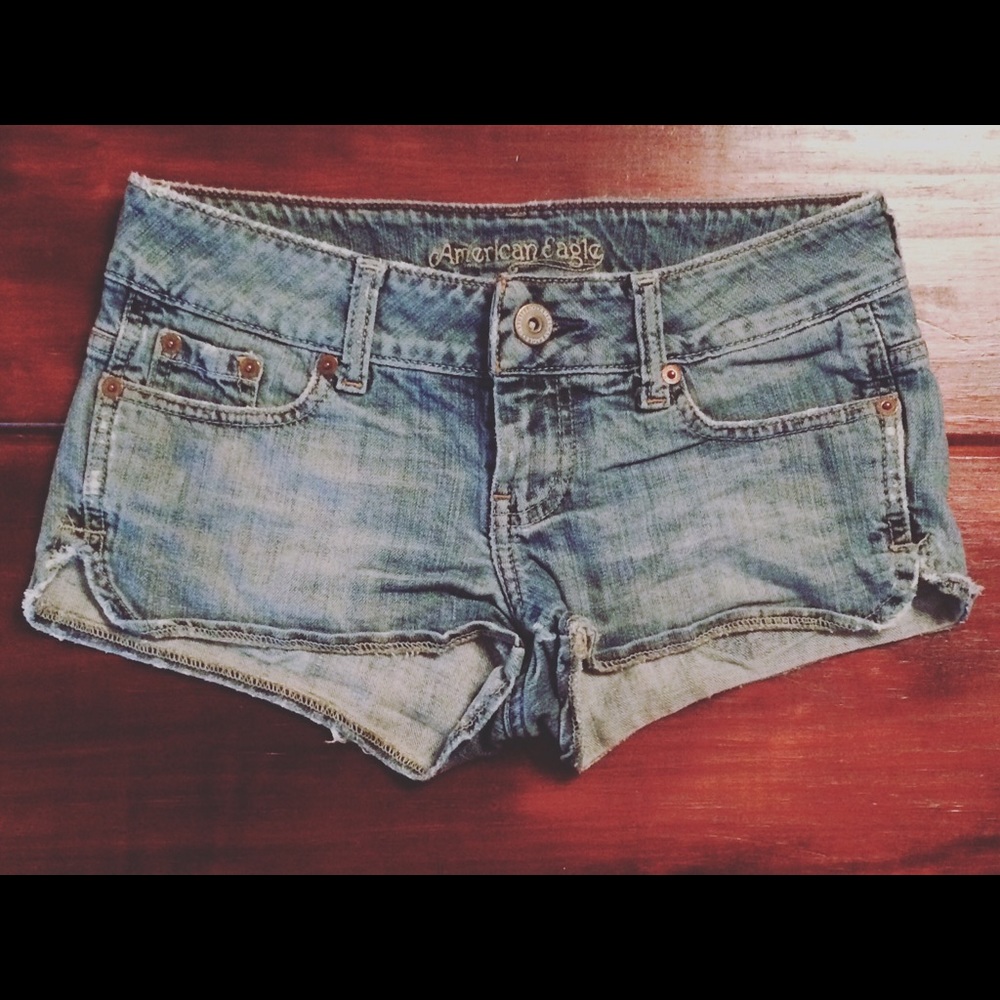 SOLD American Eagle Distressed Denim Short Shorts