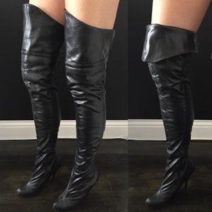 Over-the-knee sexy leather boots