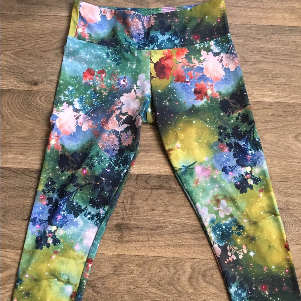 Onzie Capri leggings