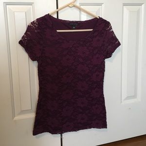 Banana republic lace short sleeve fitted tshirt.