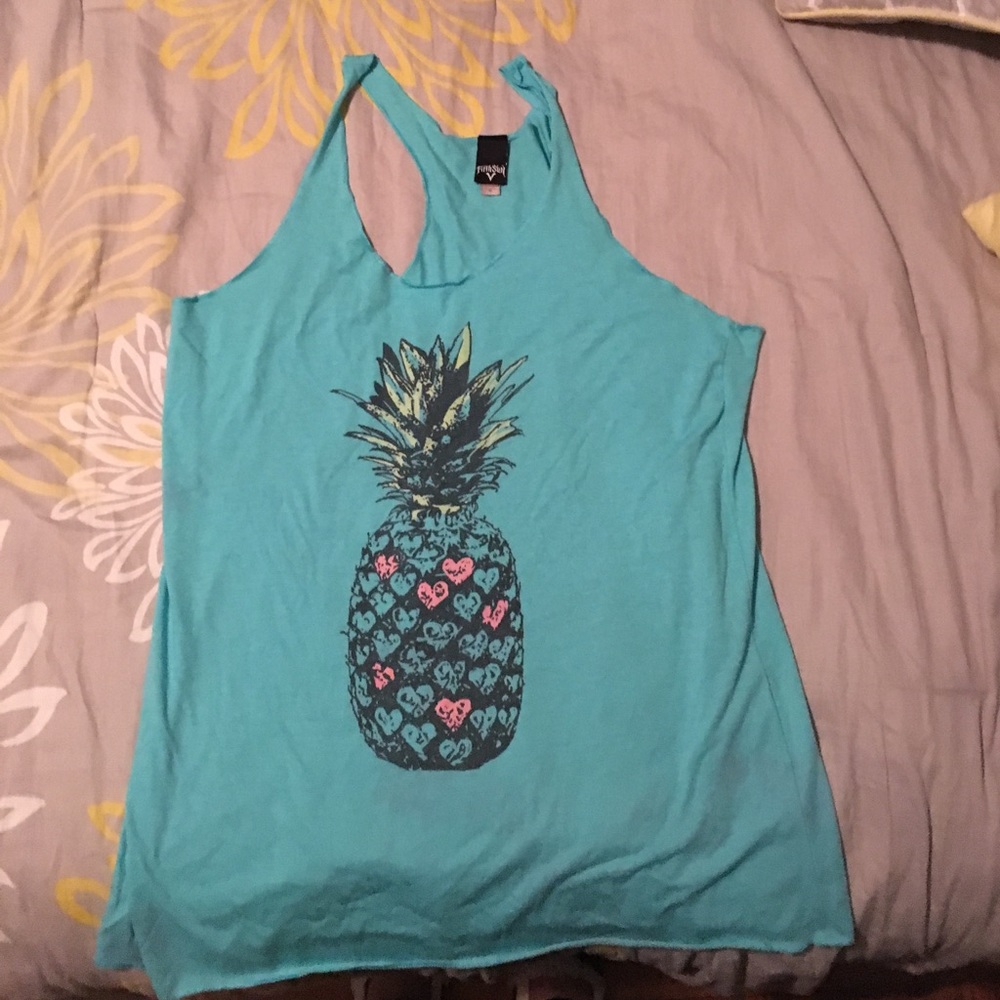 Fifth sun pineapple tank top xl