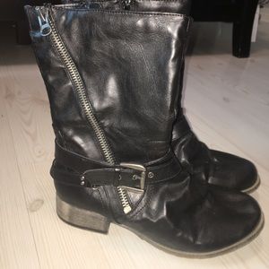 Women's Boots