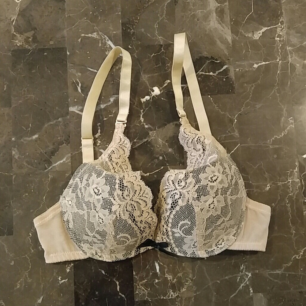 30B push-up bra