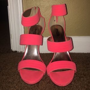 Hot pink strappy heels!