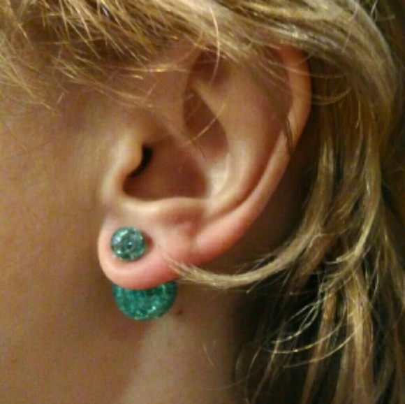 Cute Double Sided Earrings - Picture 2 of 8