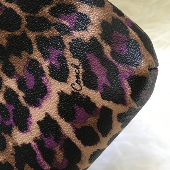 Coach Bag - Picture 5 of 8