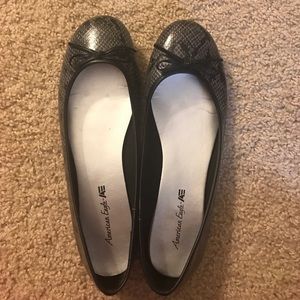 AMERICAN EAGEL SNAKE SKIN FLATS