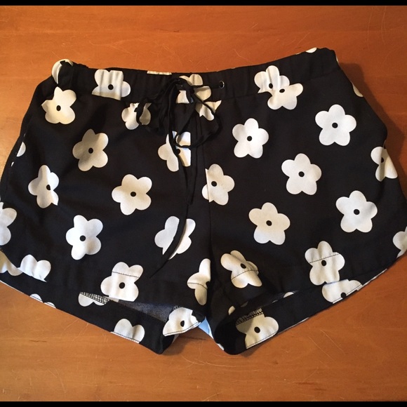Pants - Blu Pepper blousy shorts
