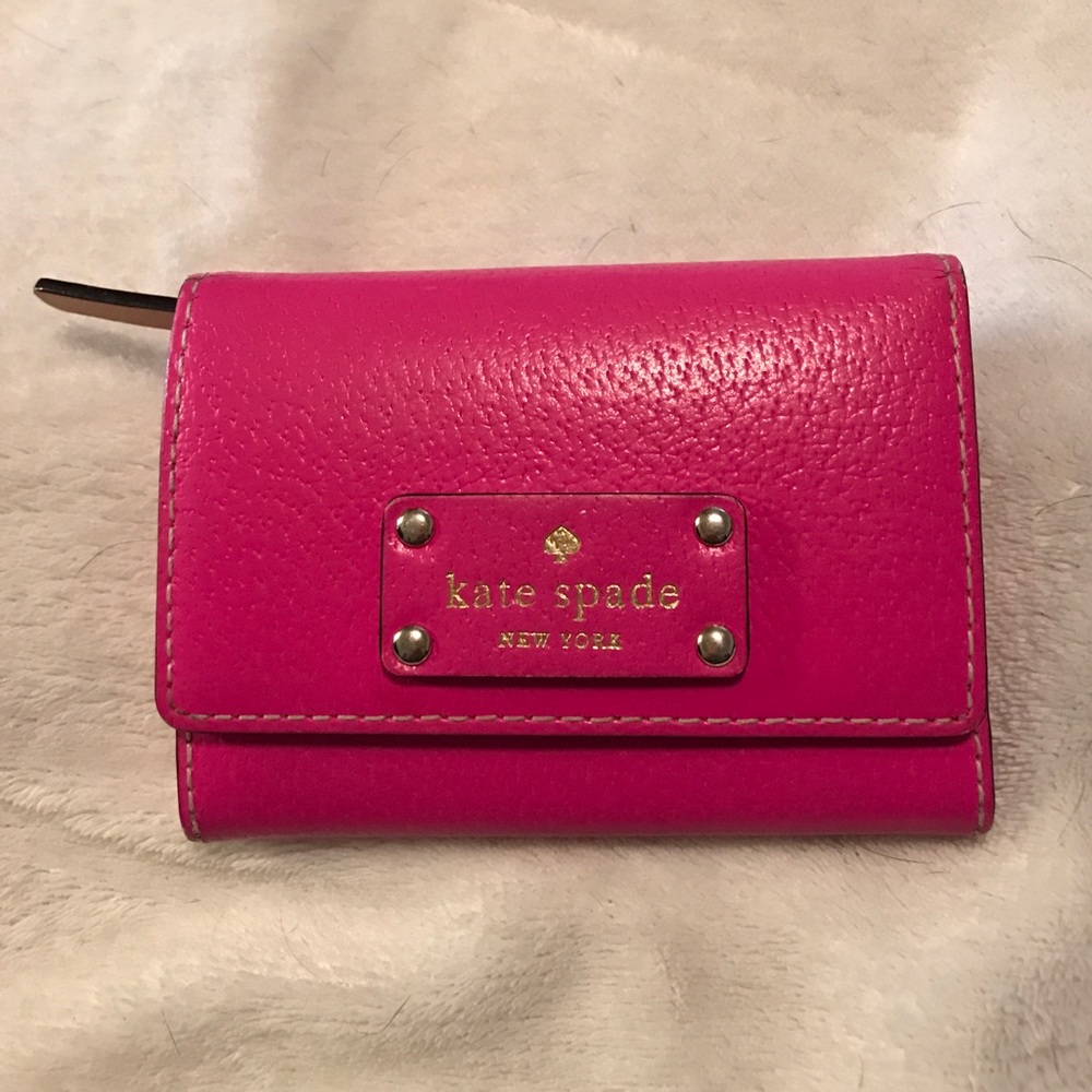 Kate spade pink wallet