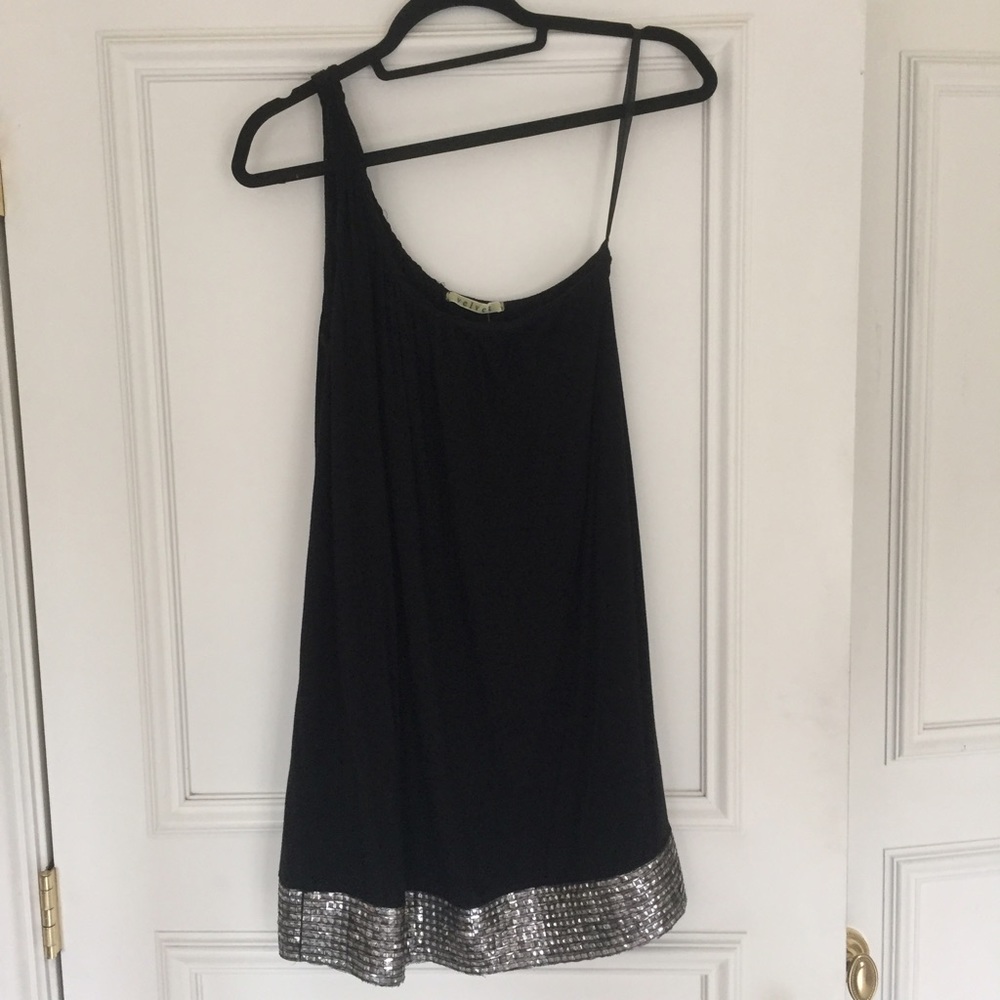 One shoulder Black dress
