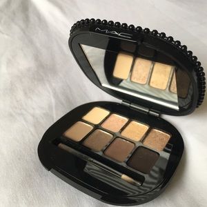 MAC beige eyes eyeshadow palette