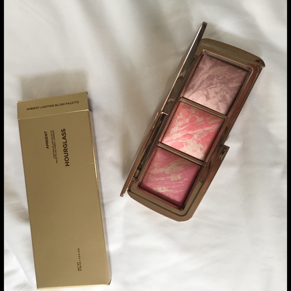 Hourglass Ambient Lighting Blush Palette