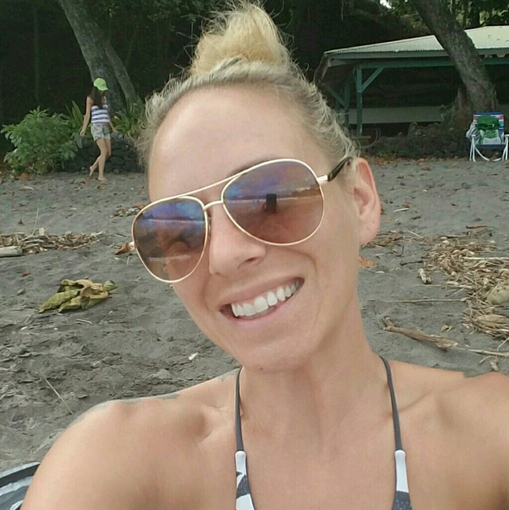 Meet your Posher, Nicole