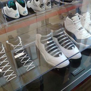 Meet your Posher, Cameron