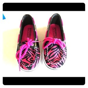 NEW Sperry's: Glittery hot pink zebra print 💖😍