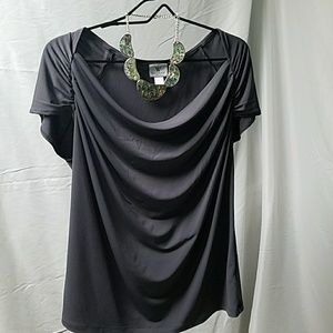 Scoop front short sleeve blouse