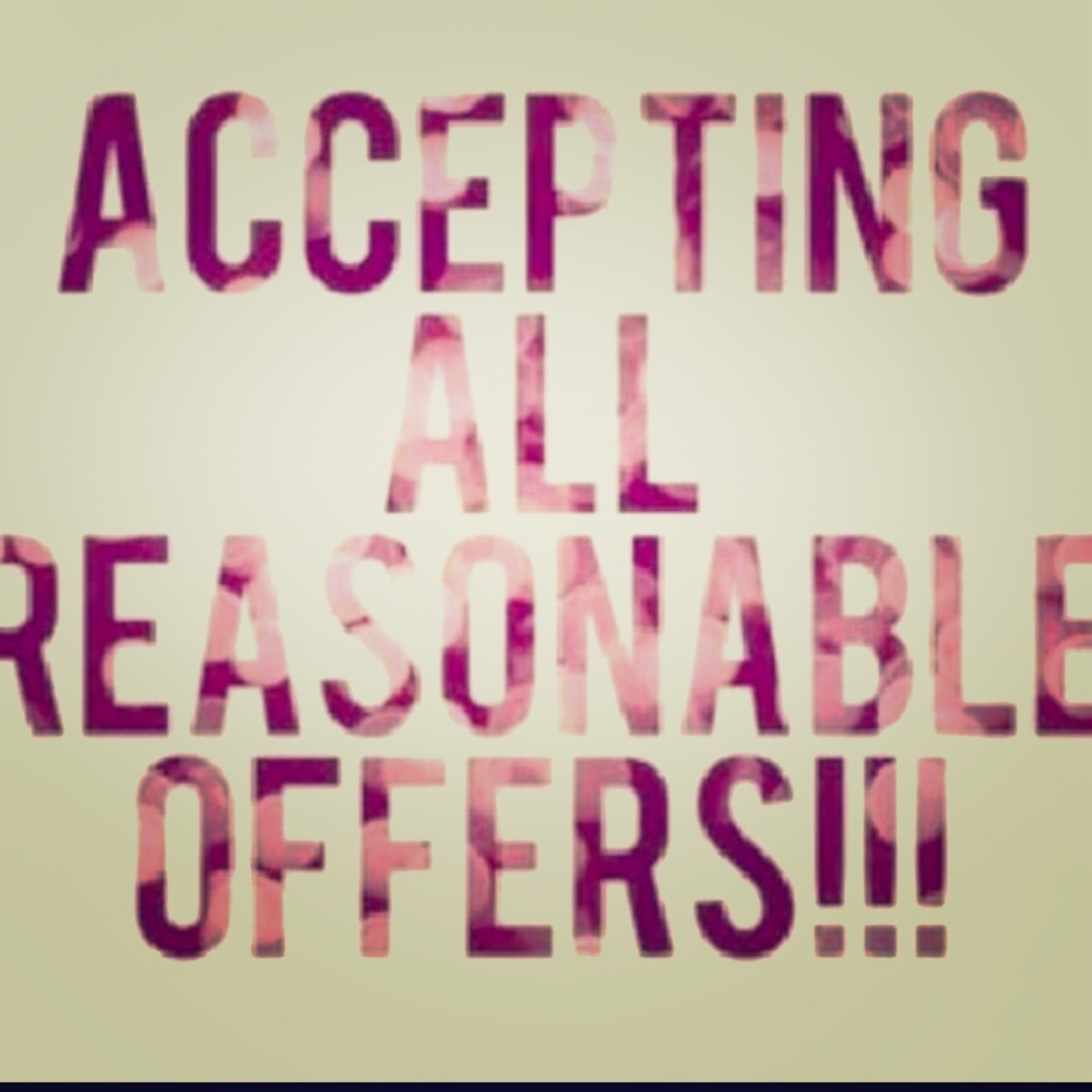 Moving and will accept reasonable offers 😊