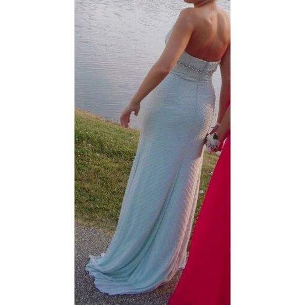 Light/Tiffany blue long prom dress! 💫 NEGOTIABLE