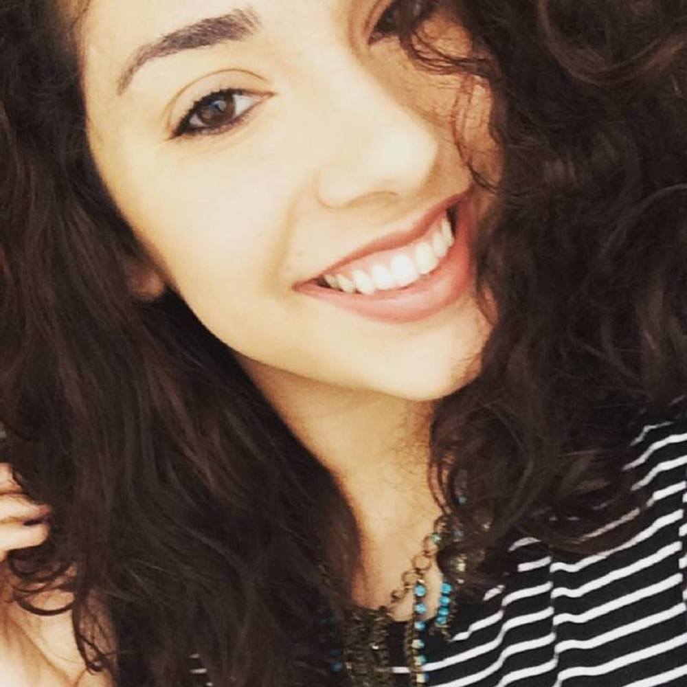 Meet your Posher, Leticia