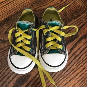 Grey toddler converse size 7