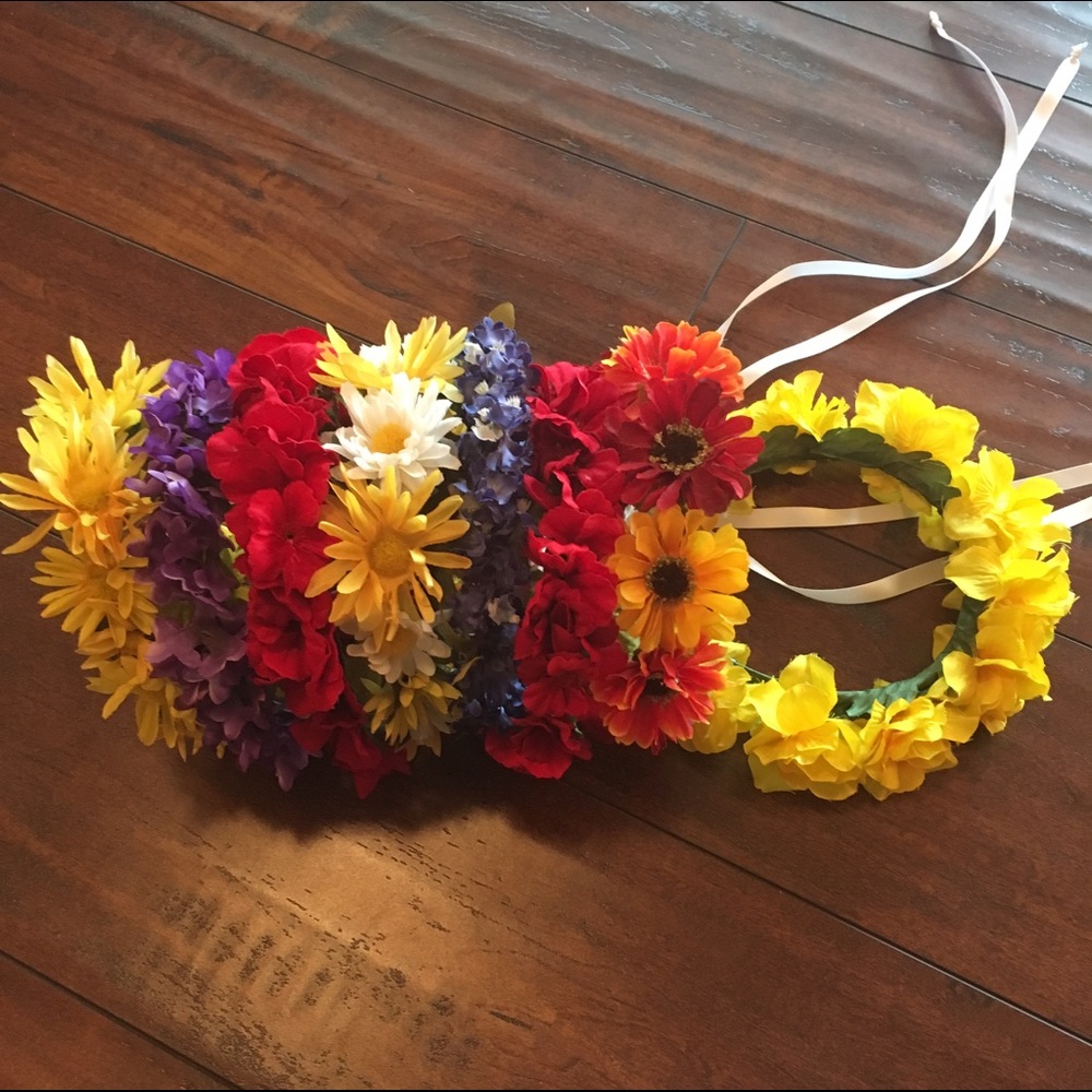 Handmade flower crowns/ headbands💕 - Picture 3 of 5
