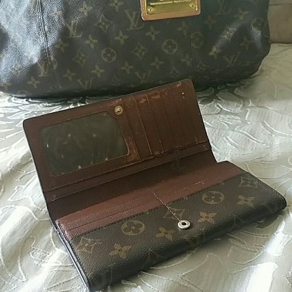 Wallet - Picture 2 of 2
