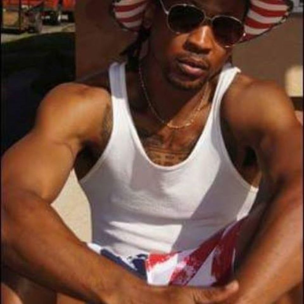 Meet your Posher, Pizzle