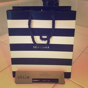 New Stila Stay All Day Waterproof liquid eye liner